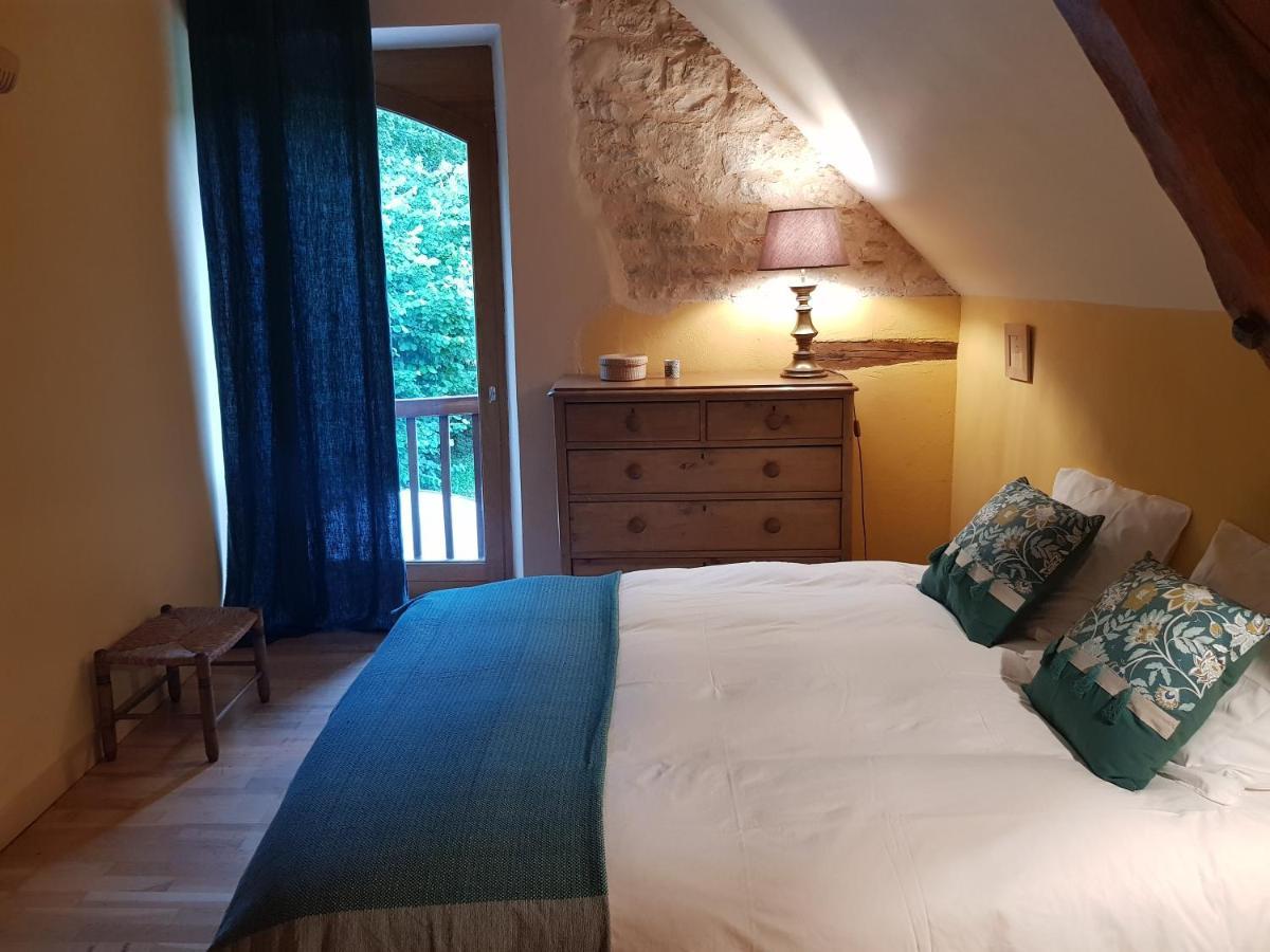 Le Moulin De Jules Et Akasha Bed & Breakfast Murat Exterior foto