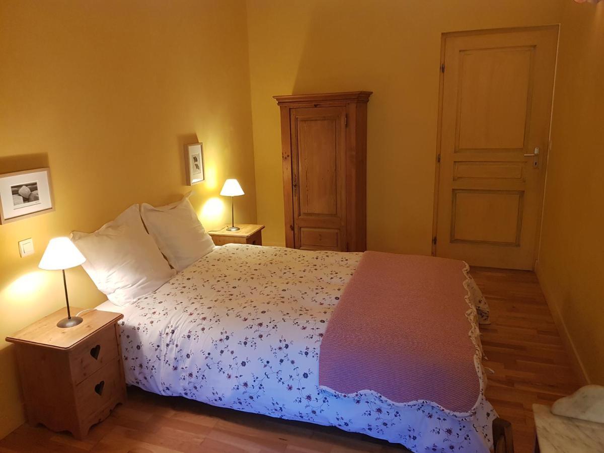 Le Moulin De Jules Et Akasha Bed & Breakfast Murat Exterior foto